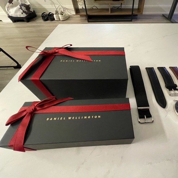 COPY - Daniel Wellington Classic Black / Silver Watch ( Gift Set ) - Picture 3 of 14